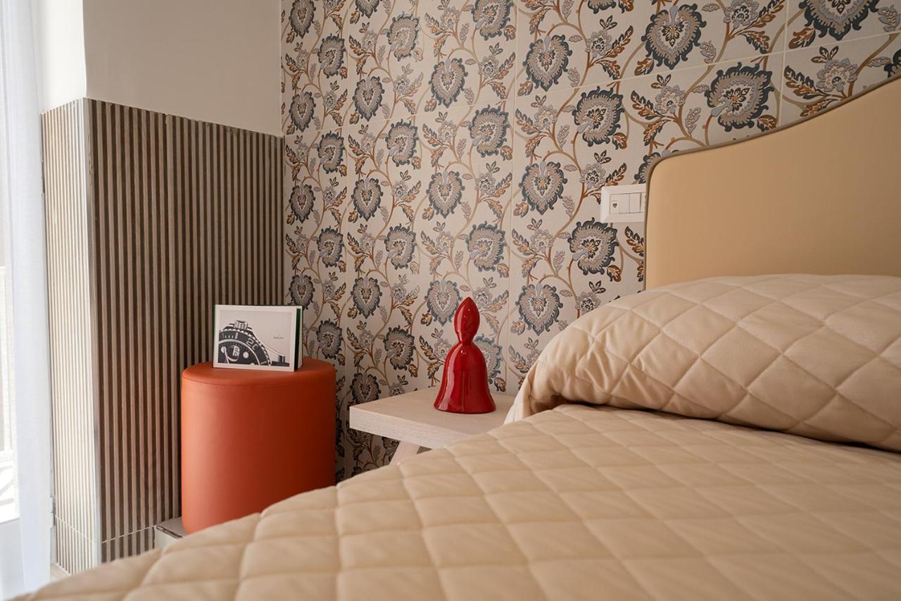 P.C. Boutique H. De Gasperi, Napoli Centro, By Clapa Group Hotel Eksteriør billede